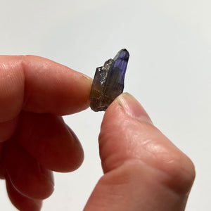 size of natural tanzanite mineral