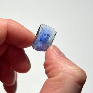 size of tanzanite crystal