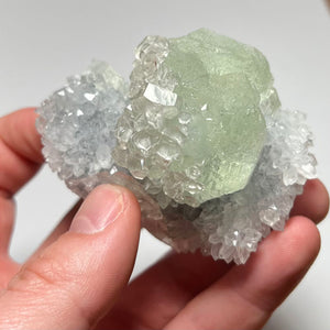 size of crystals in hand