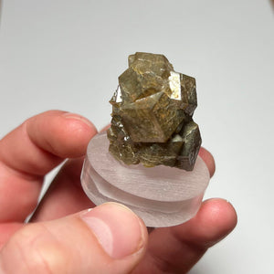 andradite on stand size