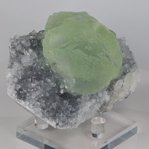 334g Chinese Fluorite and Quartz