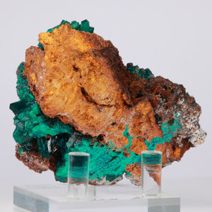 Dioptase specimen