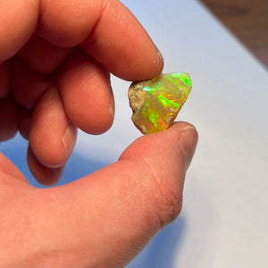 ethiopian opal cutting rough