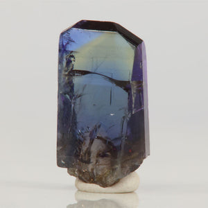 Tanzanite color zoning