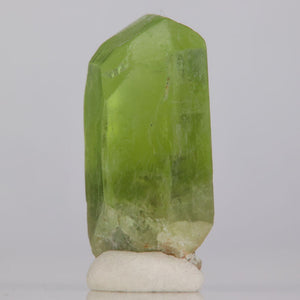 Peridot mineral specimen