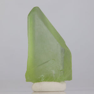 Natural green raw peridot specimen