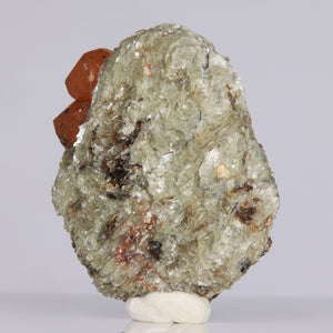 Garnet in mica matrix