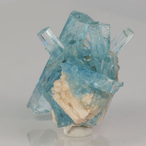 natural aquamarine specimen cluster display