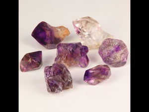 Tiny 7pc lot of Mondo Amethyst Crystals 10.10g total weight