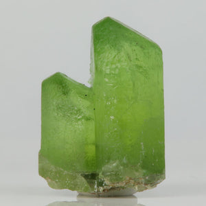 natural peridot crystal formation collector specimen pakistan