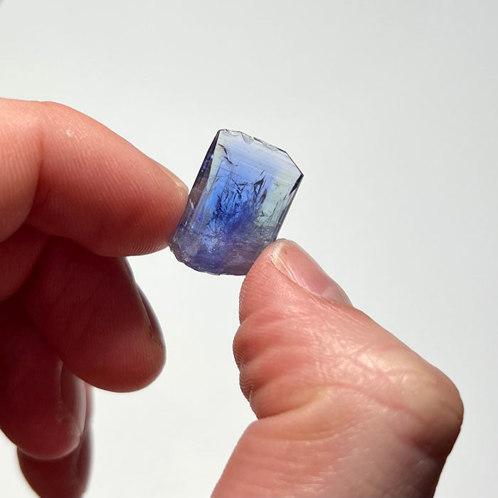 size of tanzanite crystal 