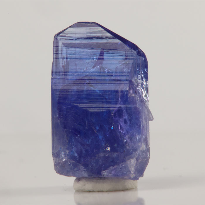 violet blue tanzanite crystal