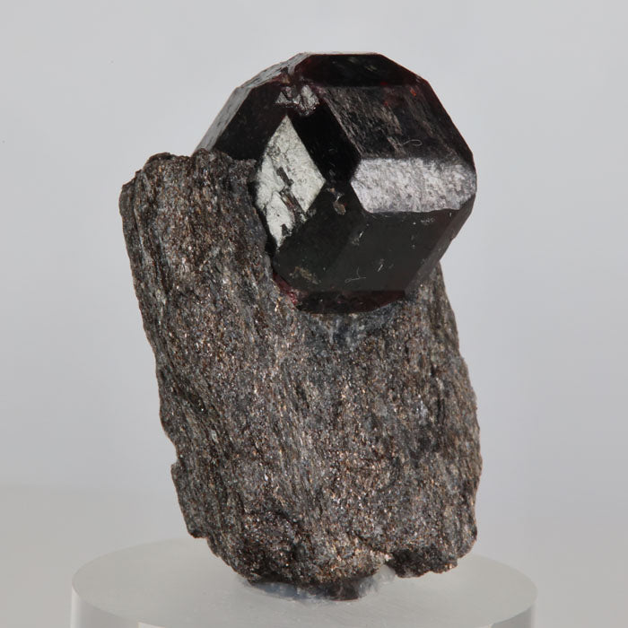 alaskan almandine in schist