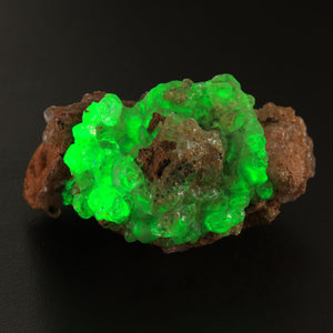 Green Glowing Hyalite Opal Specimen from Zacatecas Mexico