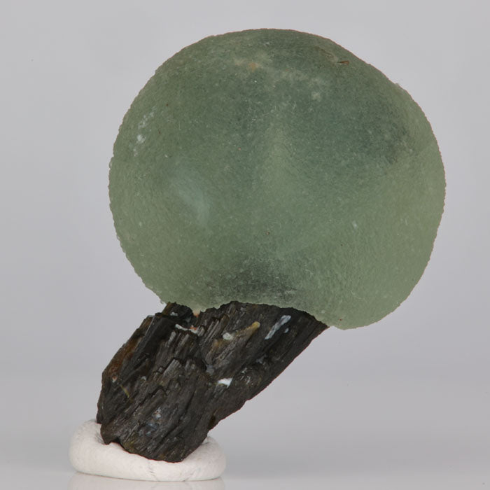 Prehnite on epidote