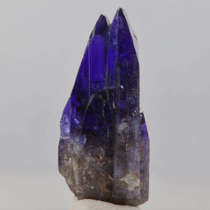 Natural purple deep saturated color tanzanite crystal