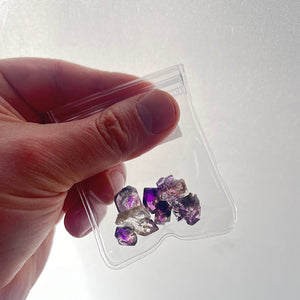 Tiny 7pc lot of Mondo Amethyst Crystals 10.10g total weight