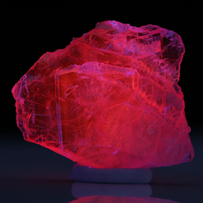 fluorescent magnesio axinite crystal 