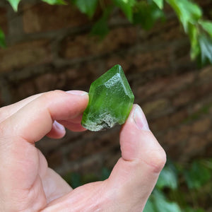 Gemmy green peridot crystal specimen pakistan