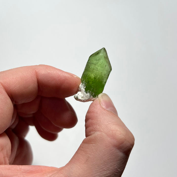 Green Raw Peridot Crystal