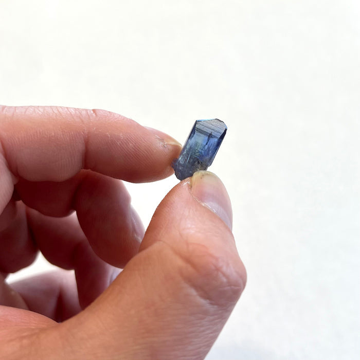 Raw Green Blue Tanzanite Mineral Specimen Crystal