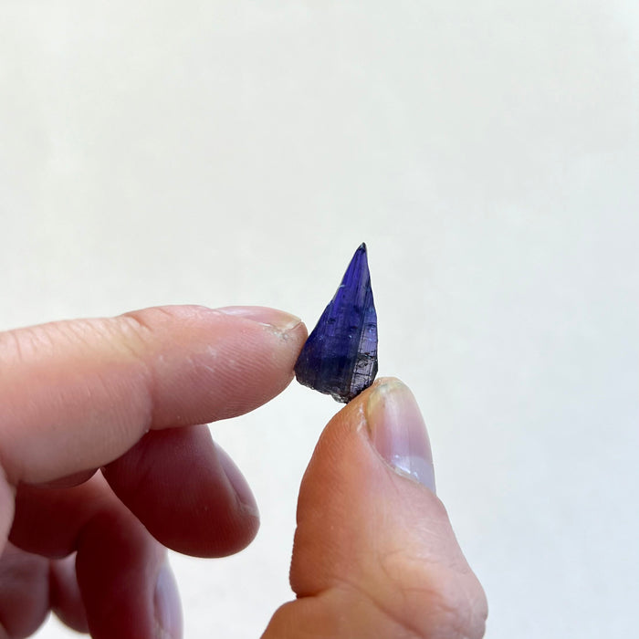 Natural Raw Tanzanite Crystal 