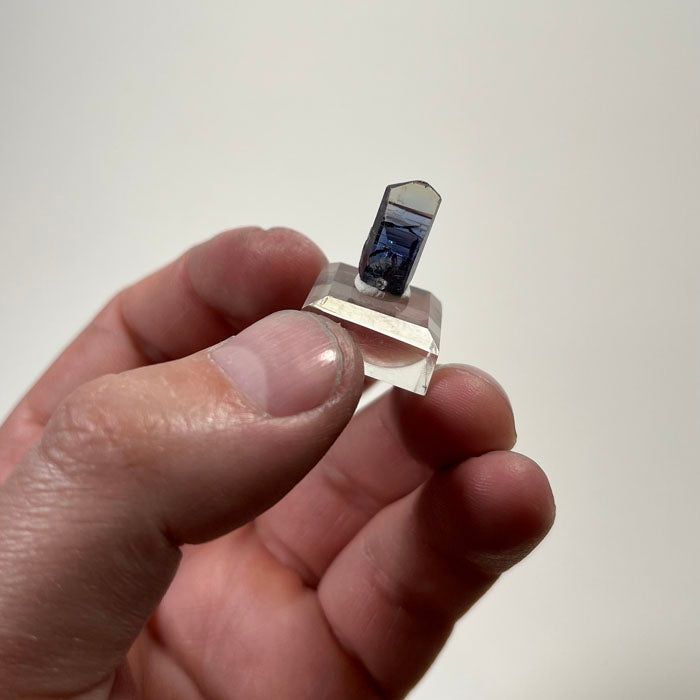 natural unheated tanzanite crystal from tanzania