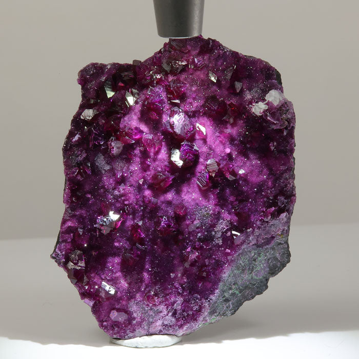 kammererite crystal specimen purple Turkey