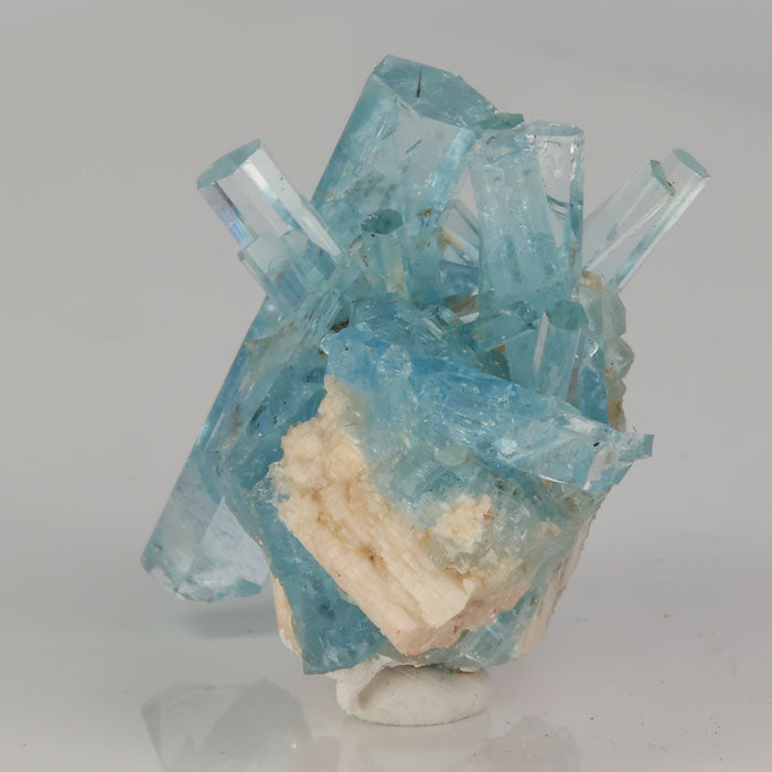 natural aquamarine specimen cluster display