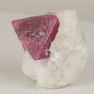 natural spinel crystal Tanzania in host rock