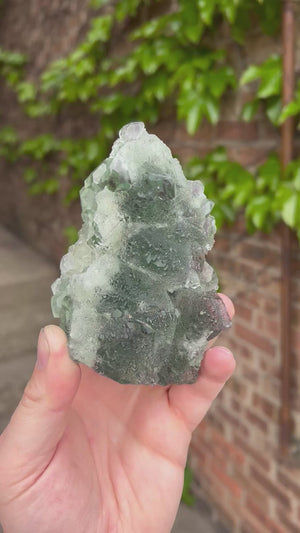 xianghualing-mine-fluorite-crystal-specimen