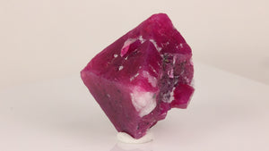 mahange spinel crystal red Tanzania octahedral
