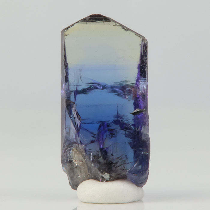 unheated tanzanite crystal showing pleochroic blue tones