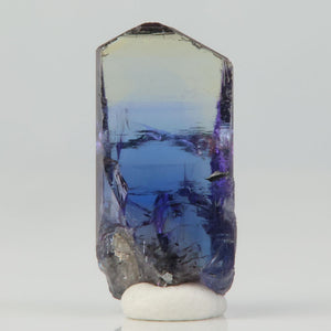 unheated tanzanite crystal showing pleochroic blue tones