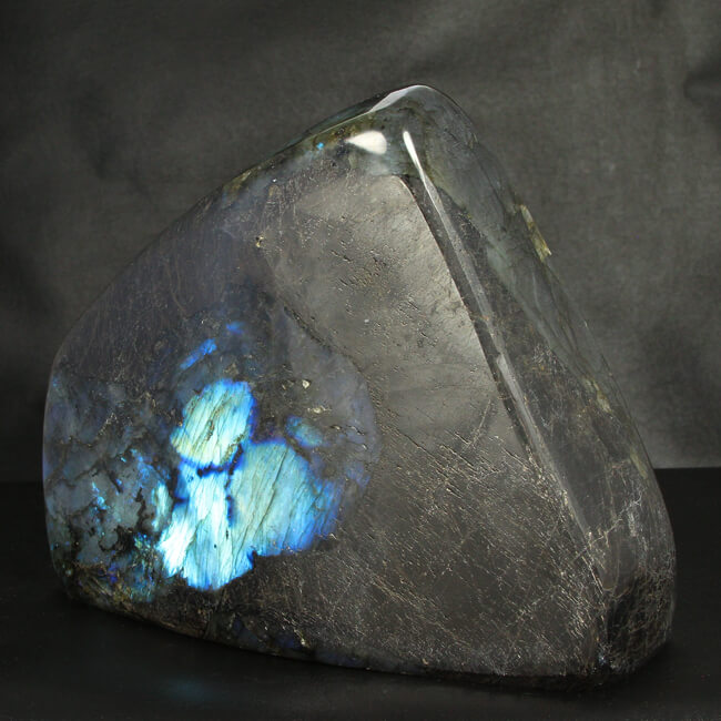 Back side of Labradorite