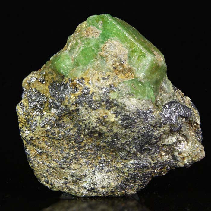 Natural Green Tsavorite Garnet on Matrix Crystal Secimen