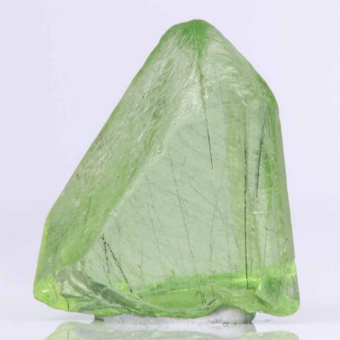 Facet grade peridot rough