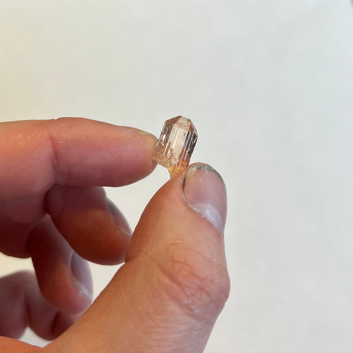 Fluorescent topaz crystal