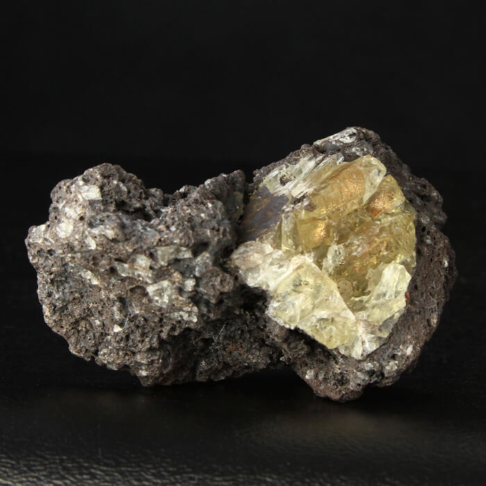 Schiller in sunstone specimen