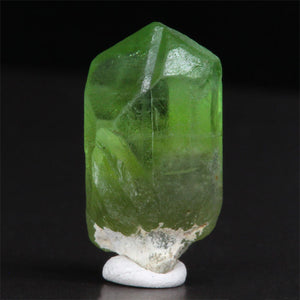 Peridot crystal green mineral specimen from pakistan