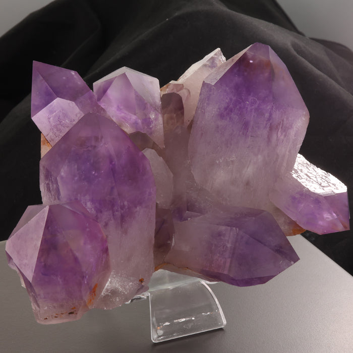 4Kilo Big Cluster of Amethyst Crystals from Bolivia