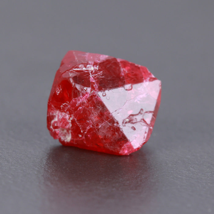 Raw Natural Red Garnet Crystal – Rough Reiki Healing Gemstone (1-2.5cm, 20-35g) For Jewelry Making Or Collection