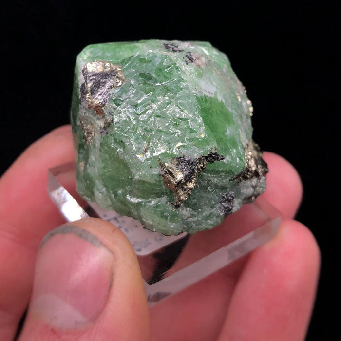 tsavorite garnet crystal