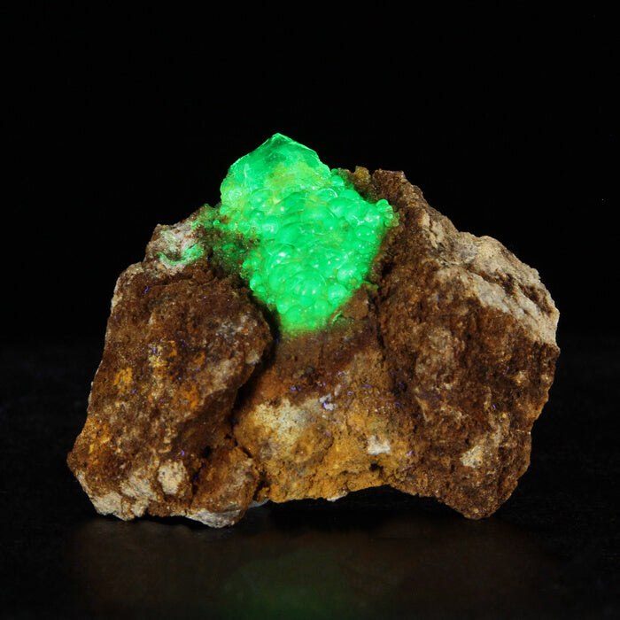 Daylight Fluorescent Hyalite Opal
